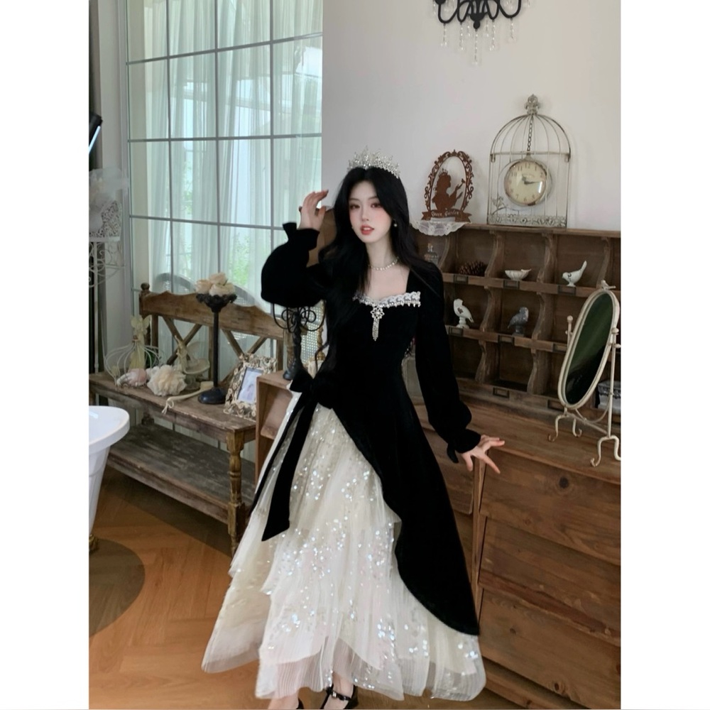 Elegant Princess Style Dress – Size XS